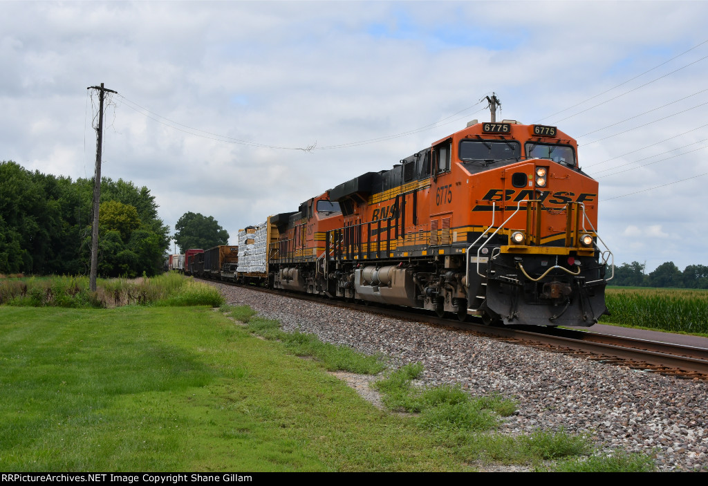 BNSF 6775